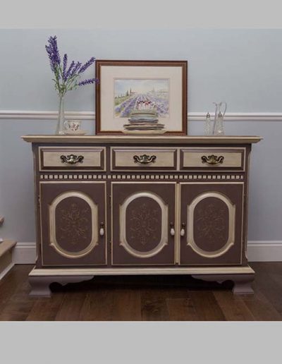 Dresser Raspberries and cream